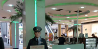 В Казани появились макеты полицейских возле банкоматов для борьбы с мошенниками - Газета Знамя